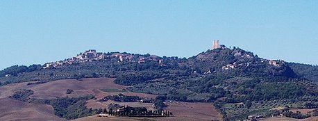 Castiglione d'Ocia visto dalla valle